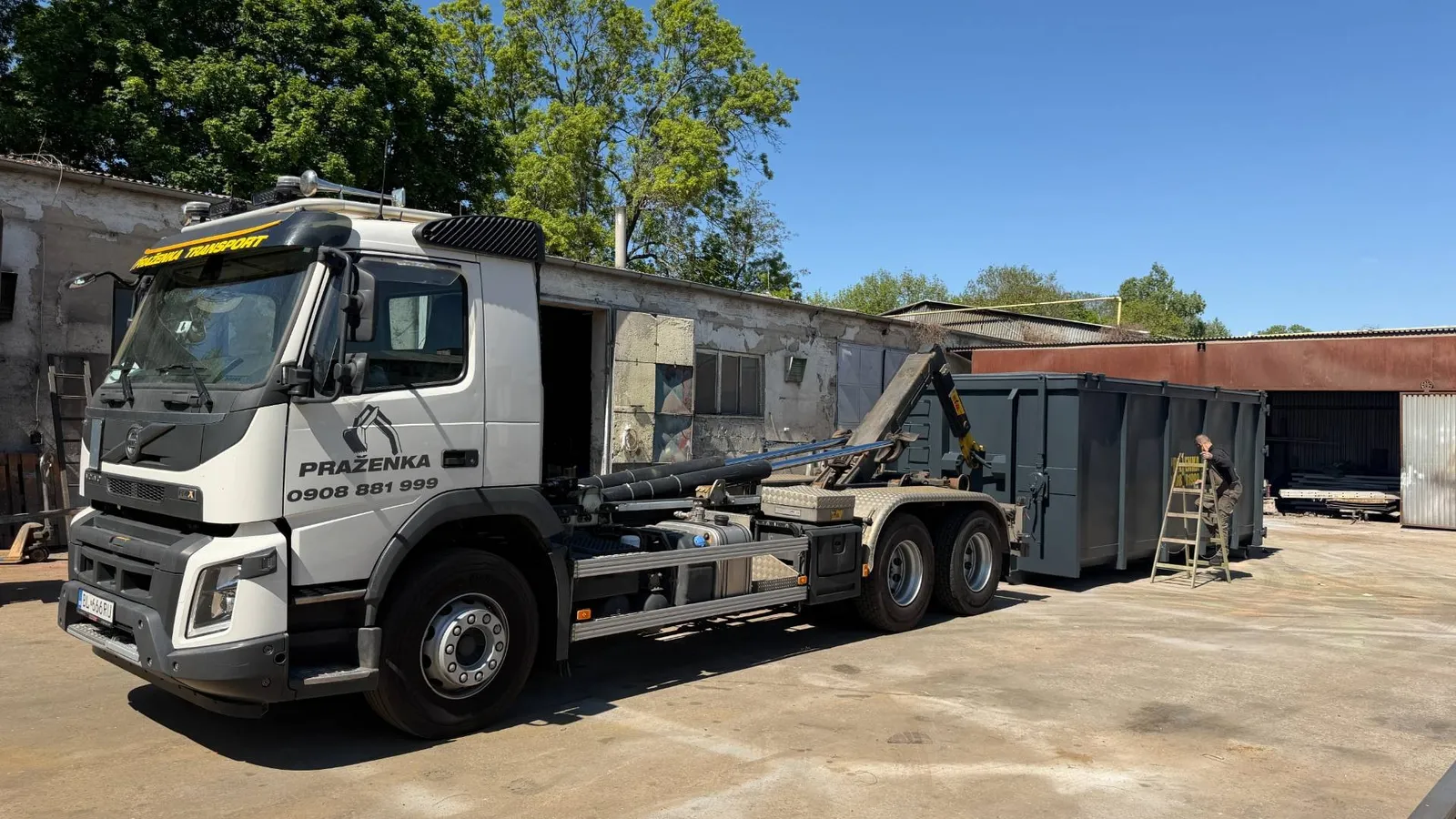 Volvo 430 FMX Kontajner s VAHOU – fotka 2 z 20