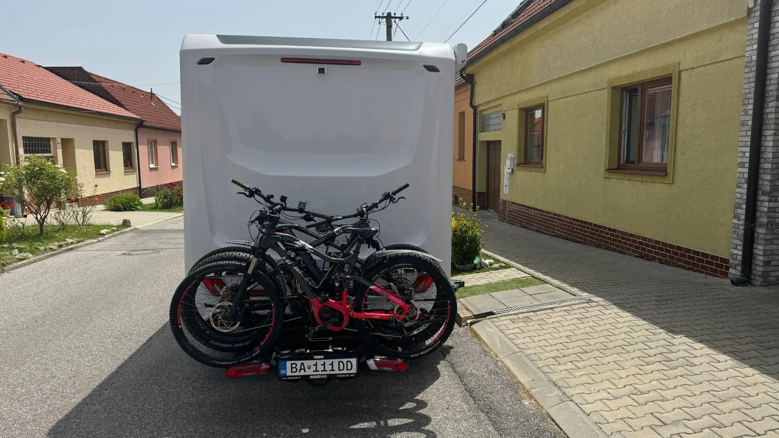Euramobil Integra 890 QB na vzduchu max vybava – fotka 32 z 32