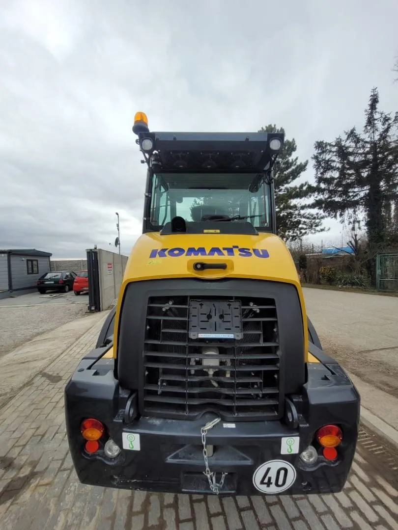 Komatsu WA80M- s Klimou – fotka 2 z 13