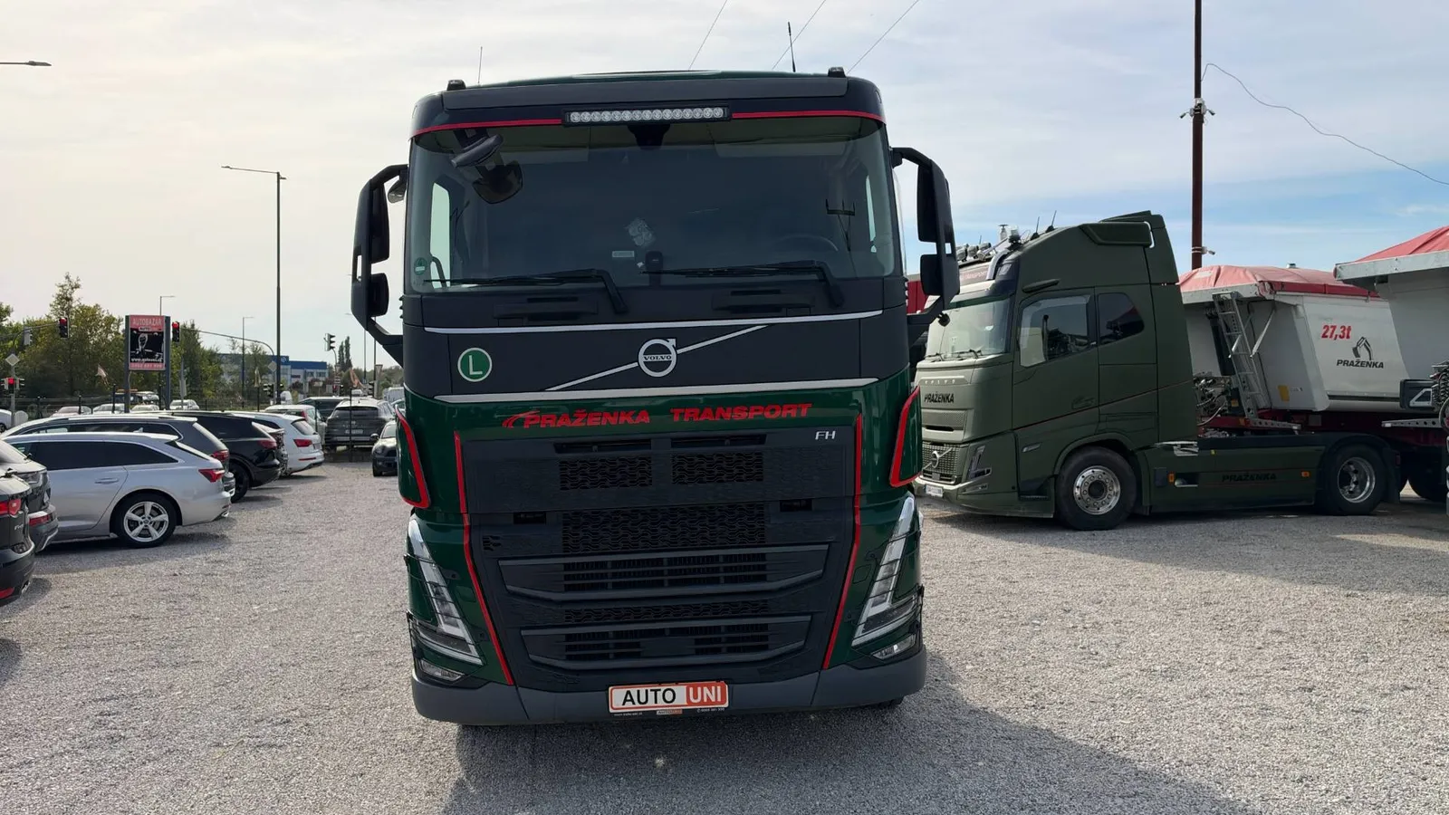 Volvo FH 500 – NÍZKE S HYDR. 7,4 t – fotka 2 z 42