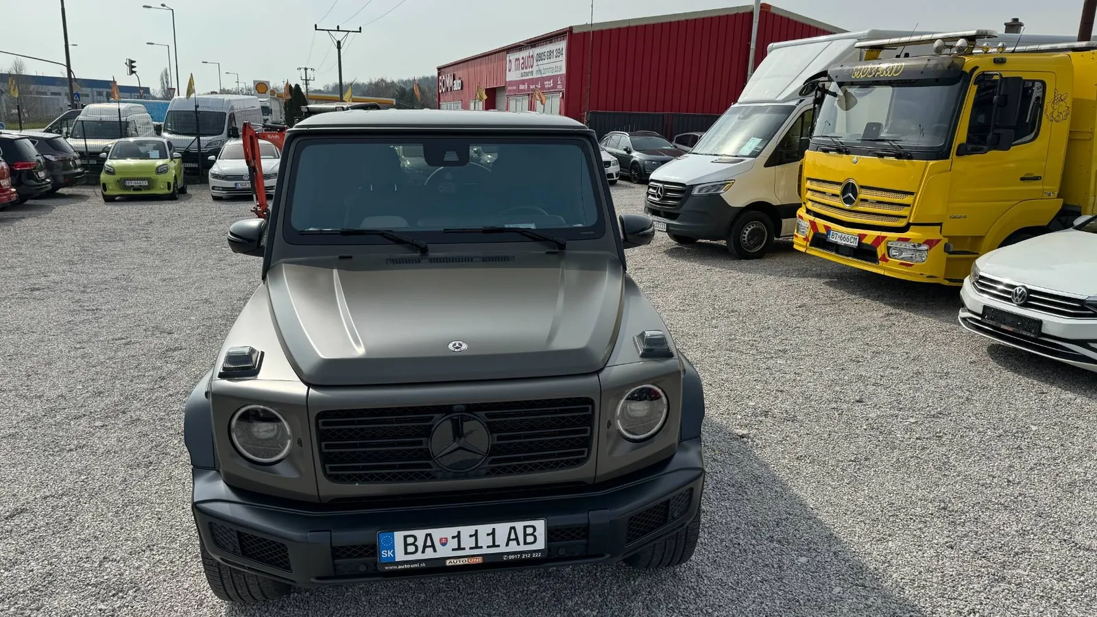 Mercedes-Benz G trieda 400 d black paket Magno olive Max vybava – fotka 2 z 33