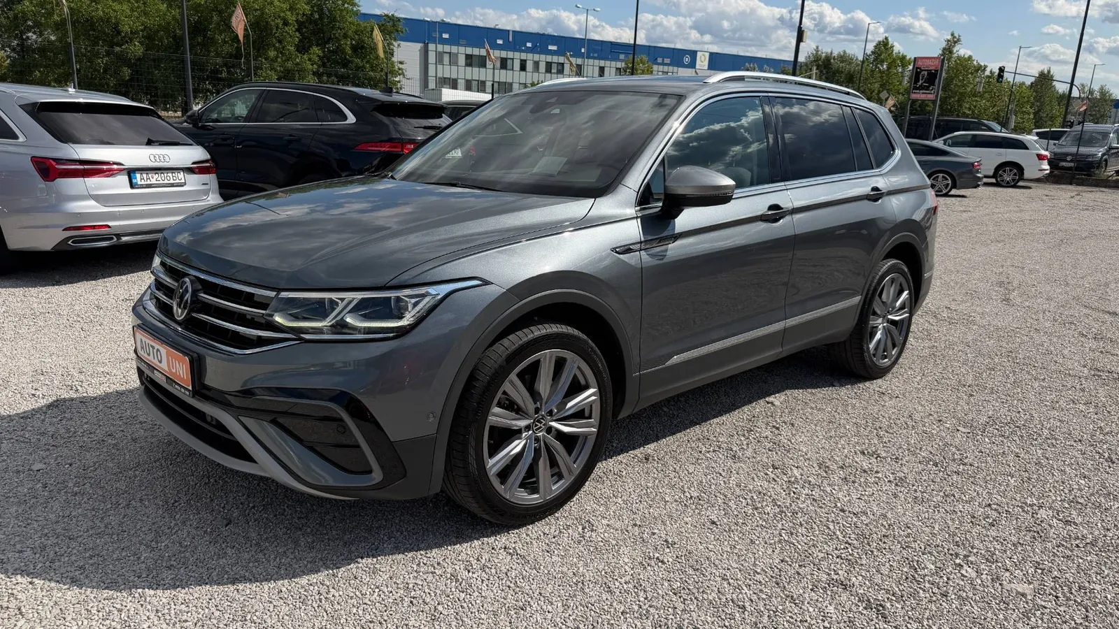 Volkswagen Tiguan Allspace 2.0 TSI OPF 4Motion Elegance DSG – fotka 1 z 41
