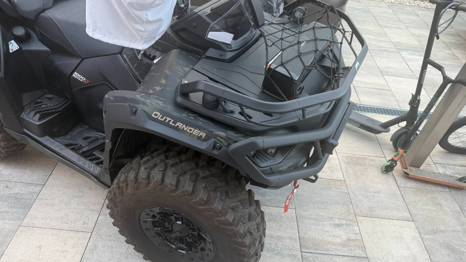 Can-Am Outlander Backcountry 1000RRotax New model – fotka 2 z 14