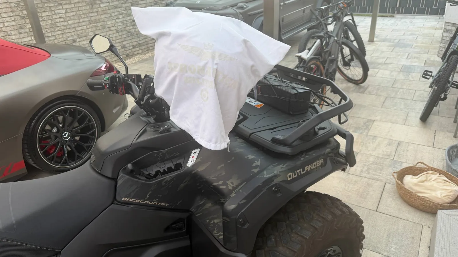 Can-Am Outlander Backcountry 1000RRotax New model – fotka 14 z 14